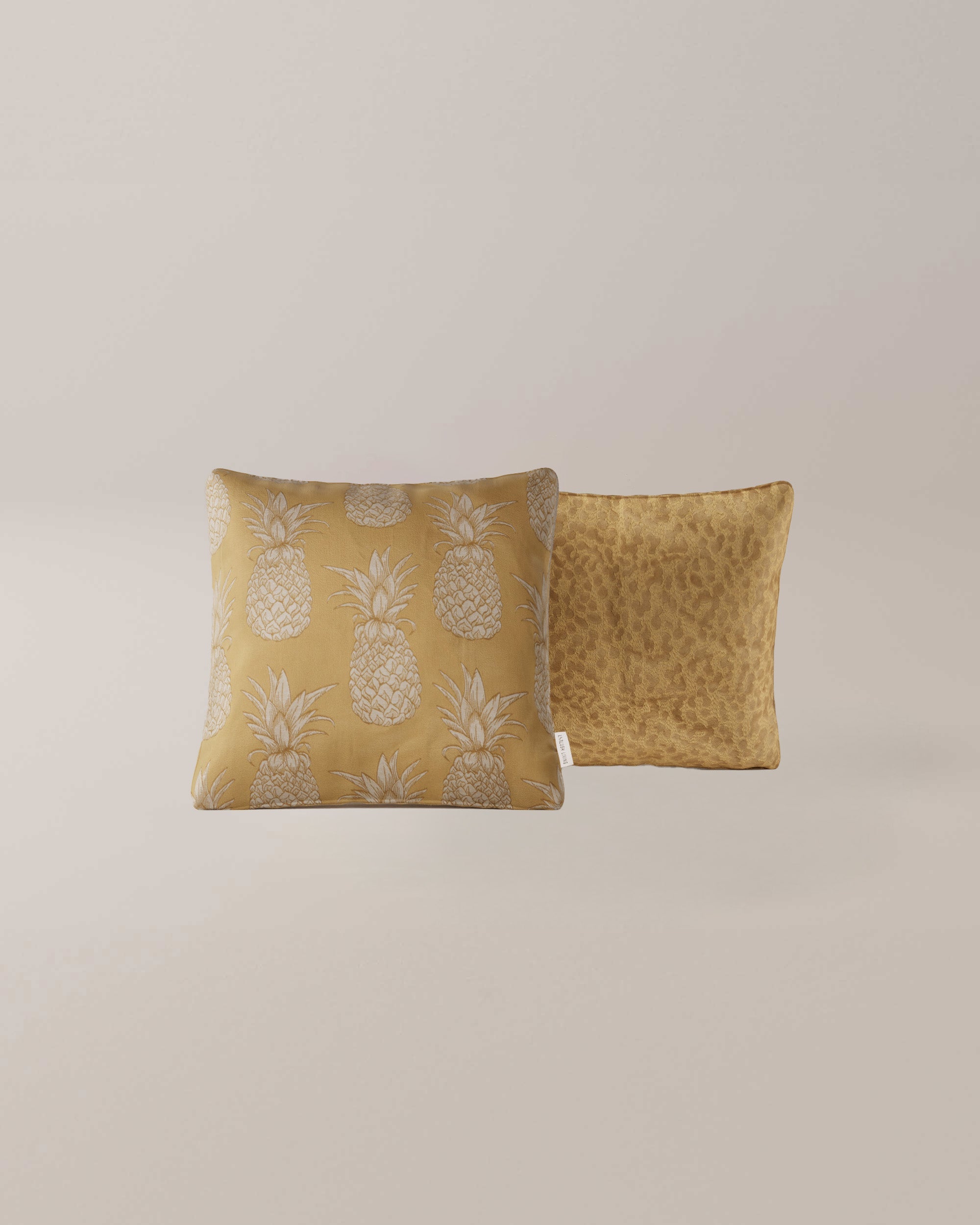 Ananas Goud binnenkussen van Lush Living